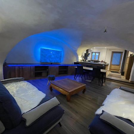 Maison Stabatio Appartement Pierre 르몬티얼레벵즈 외부 사진
